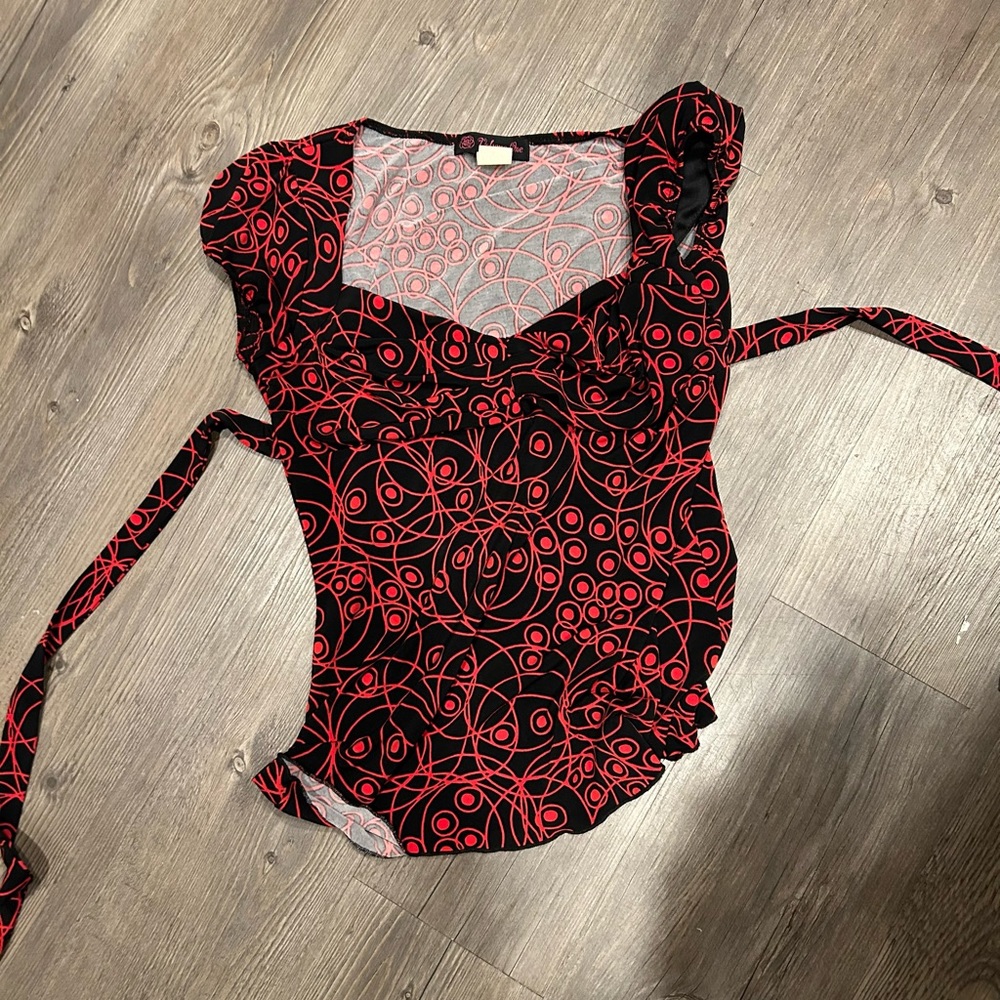 Vol 1 dress blouse with tie back and capped sleeves